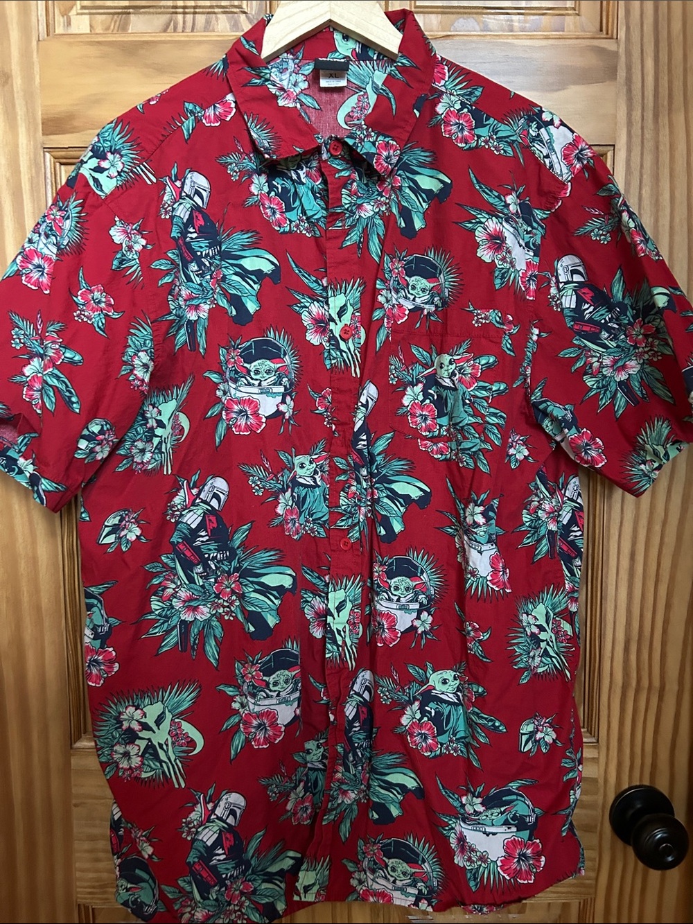 Star Wars Mandalorian & Grogu Hawaiian Shirt - Men’s XL